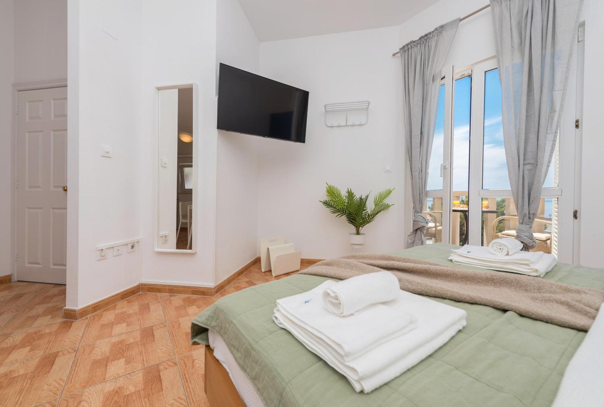 Vila Marina Sea&City View Makarska Room photo