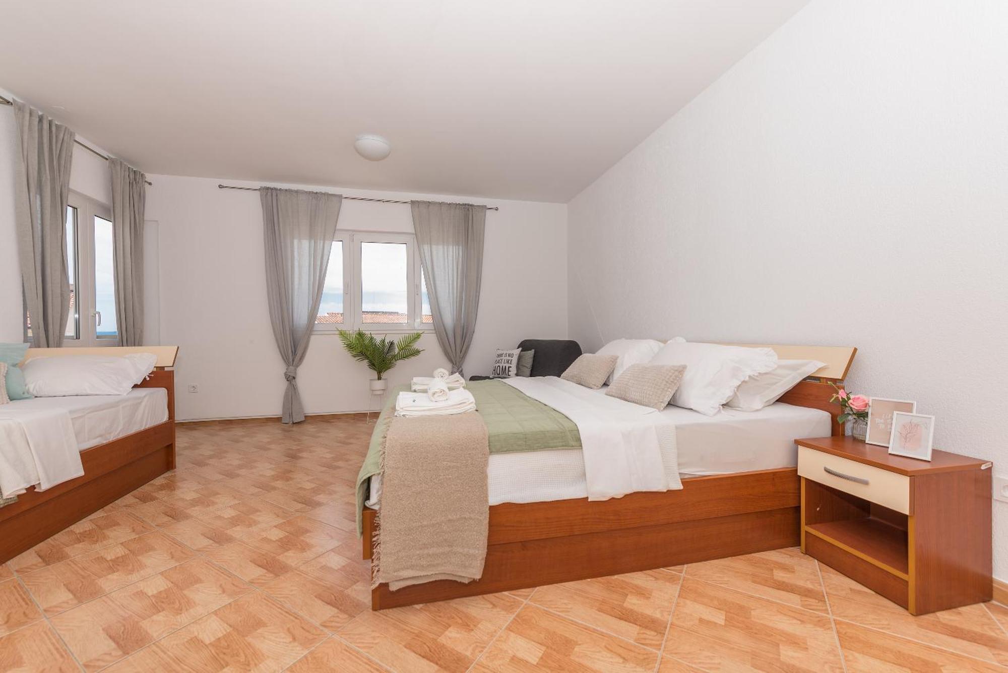 Vila Marina Sea&City View Makarska Room photo